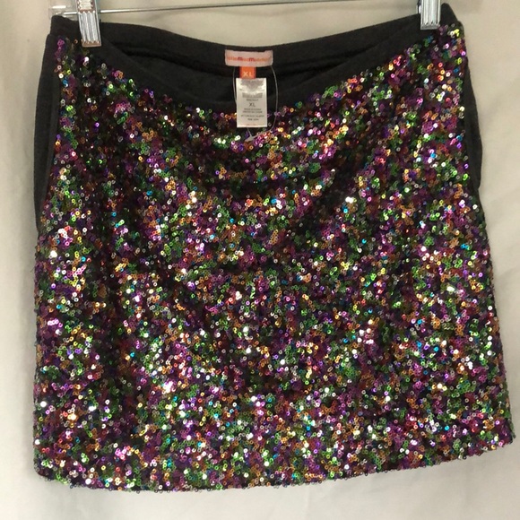 FURY VEST AND SEQUIN SKIRT (girls) - Picture 5 of 8